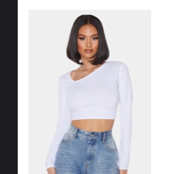 [6]👚NWOT - PRETTY LITTLE THING white crop top - Picture 2 of 5